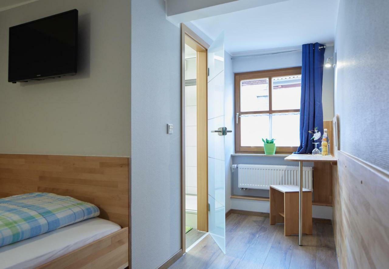Gasthof Pension Kettler Oberasbach Exterior foto